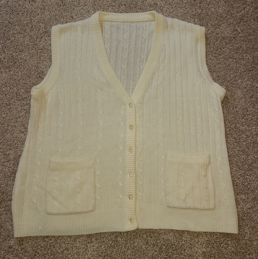 Vintage Sweater Vest Cream Plus Size